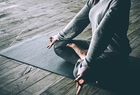 8 Manfaat Yoga Bagi Kesehatan